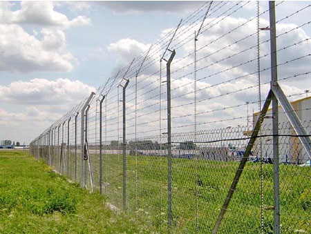 機場、高鐵等公共設(shè)施場所周界防護解決方案